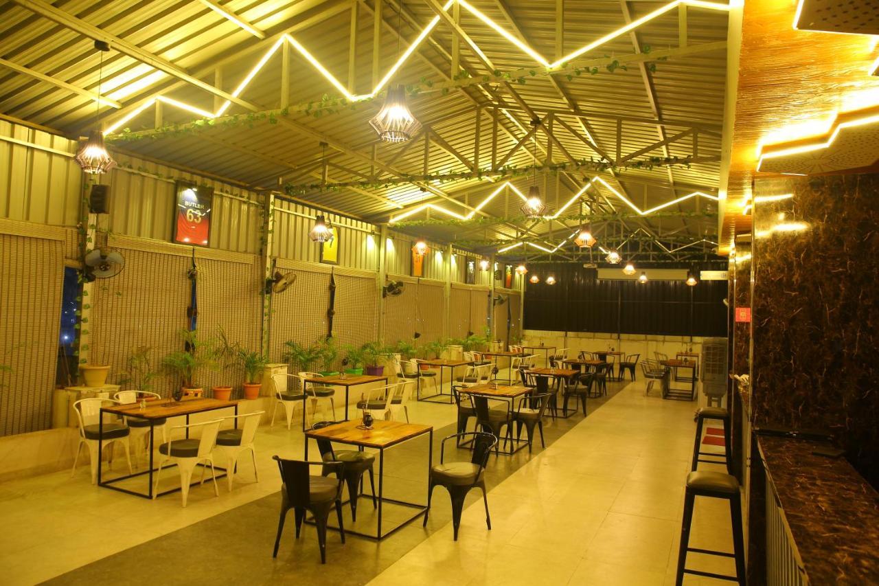 Hotel Maruthi Inn Nirmal  Экстерьер фото