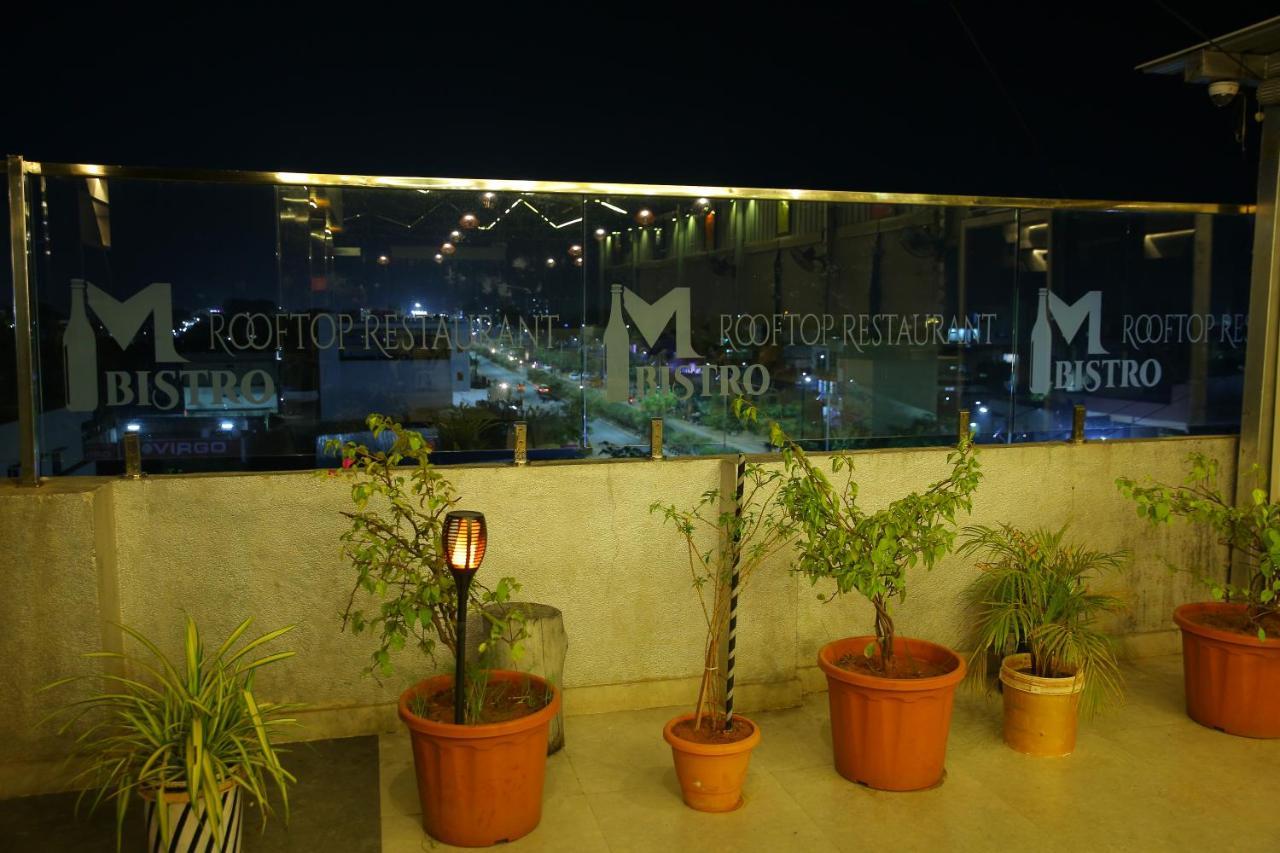 Hotel Maruthi Inn Nirmal  Экстерьер фото